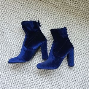 Steve Madden Velour Blue Booties